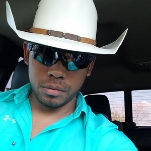 Meet your Posher, Gilbert